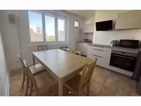 location appartement 6 pièces 87 m² à dijon (21000)