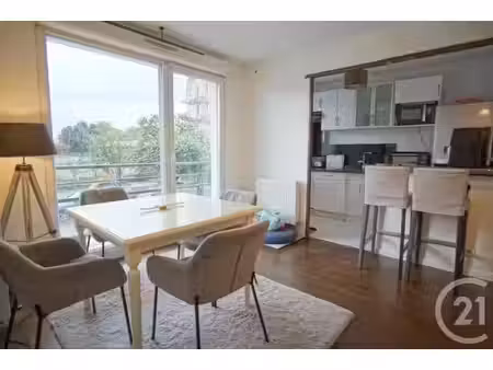 location appartement 2 pièces 43 m² à fresnes (94260)