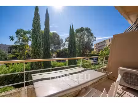 studio avec balcon  cœur de village