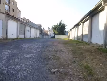 location parking le puy en velay 43000