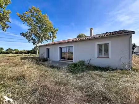 vente maison 5 pièces 103 m² à castelsarrasin (82100)  220 000 €