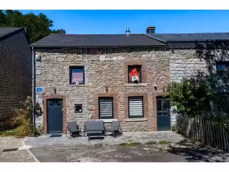 maison 3 façades à vendre à hampteau