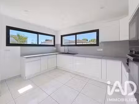 vente maison à moussan (11120) : à vendre / 130m² moussan