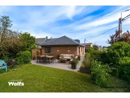 charmant bungalow avec jardin et garage !