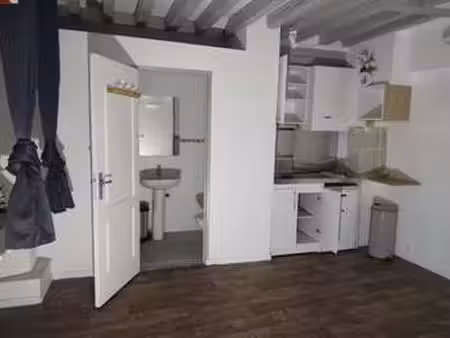 location appartement t1 à clermont-ferrand (63000) : à louer t1 / 16m² clermont-ferrand