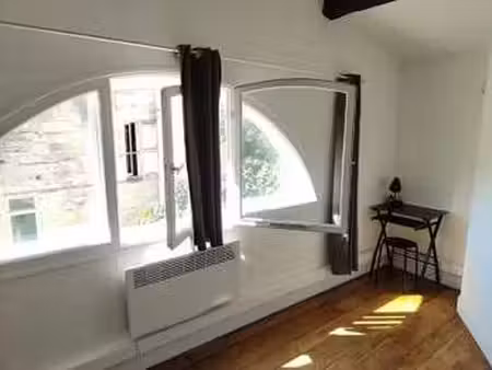 location appartement 4 pièces meublé à saintes (17100) : à louer 4 pièces meublé / 70m² sa