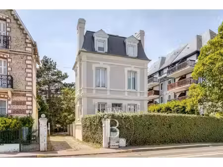 maison de ville à vendre à deauville