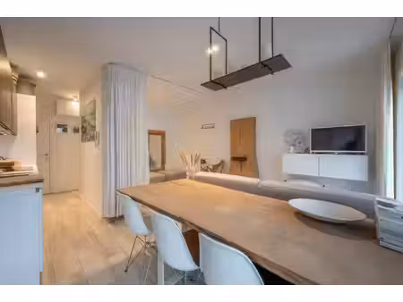 belle studio prête à emménager avec terrasse à vendre dans