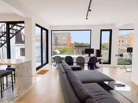 appartement à louer à berchem € 1.900 (lrec1) | zimmo