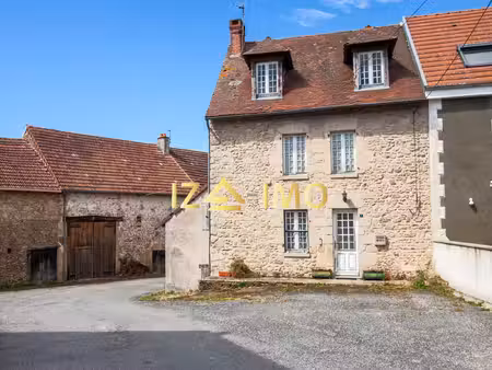 maison de village à rénover beaux volumes