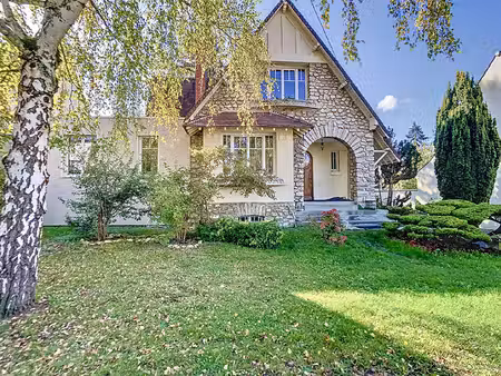 maison frépillon 134 m2 au sol et dépendance de 53m²