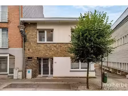 maison 3 façades rénovée au cœur de malmedy