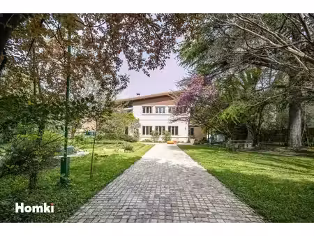maison de 226 m² au cœur d’un jardin arboré de 1 500 m² – fraîcheur  calme et verdure
