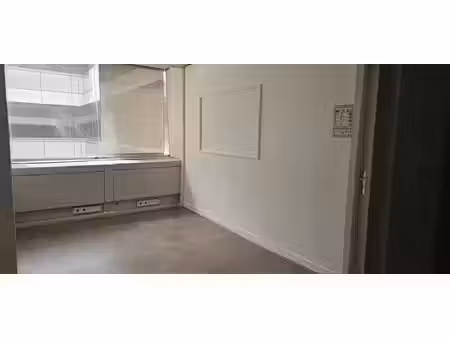 location bureau 1 pièce 14 m² à pontoise (95000)