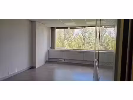 location bureau 1 pièce 25 m² à pontoise (95000)