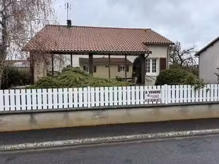 vente maison à thouars (79100) : à vendre / 81m² thouars