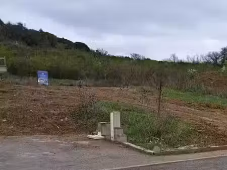 vente terrain 300 m² à manosque (04100)  105 000 €