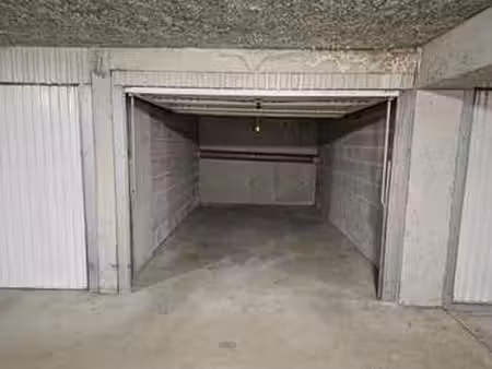 location garage box et parking à saint-herblain tillay-garotterie (44800) : à louer / sain