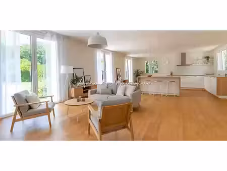 villa avec piscine et terrasse orry-la-ville (60)