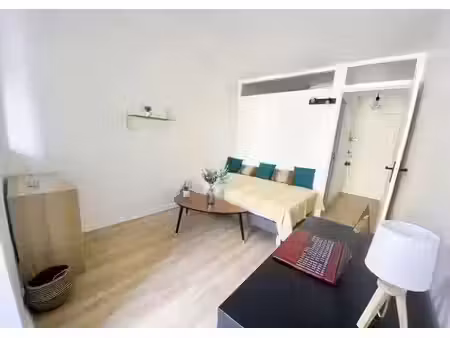 location meublée appartement 1 pièce 20 m² à marseille 5ème (13005)  580 €