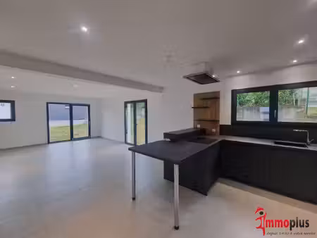 tres belle opportunitée pour cette maison neuve sur les haut