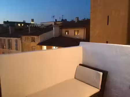 location meublée appartement 2 pièces 31 m² à aix-en-provence (13090)  885 €