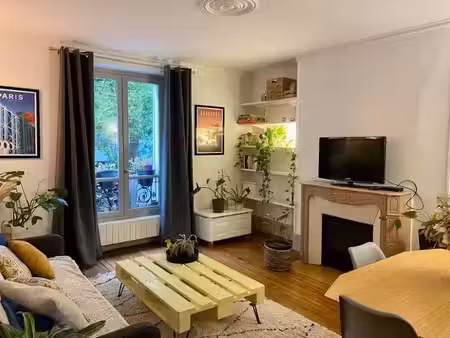location appartement 3 pièces 55 m² à paris 16ème (75016)  1 980 €