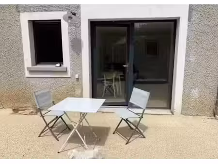 location meublée appartement 2 pièces 30 m² à sainte-foy-lès-lyon (69110)  800 €
