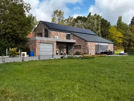 superbe maison 3ch  peb a  panneaux solaires