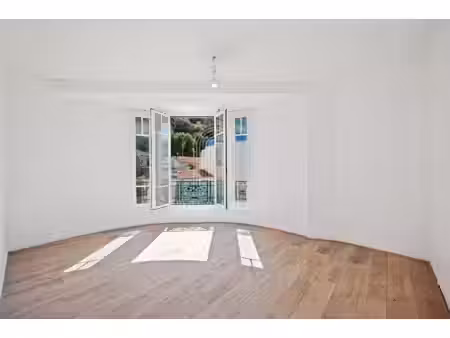 2p 47m2 quartier riquier à rafraîchir - nice