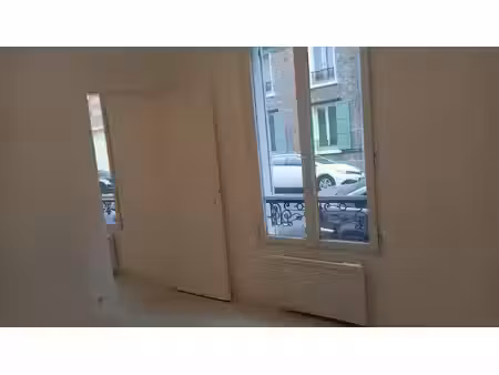 location appartement 2 pièces 38 m² à saint-denis (93200)  860 €