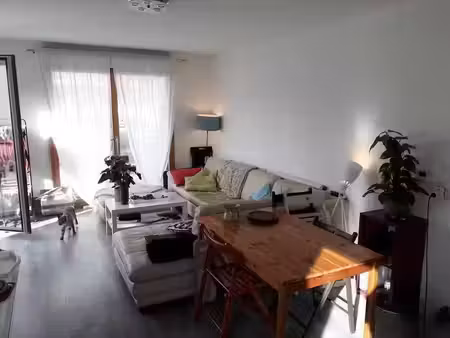 location meublée appartement 1 pièce 13 m² à saint-denis (93200)  680 €
