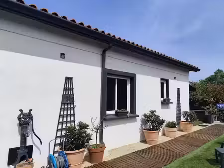 location meublée maison 2 pièces 29 m² à cugnaux (31270)  550 €