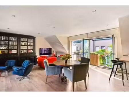 penthouse 2 chambres avec terrasse et double parking