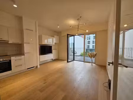 appartement 1 chambre  terrasse et emplacement de parking