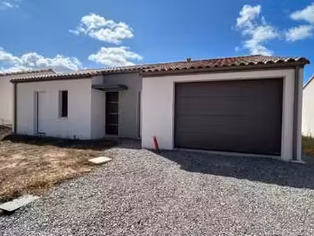location maison à talmont-saint-hilaire (85440) : à louer / 87m² talmont-saint-hilaire