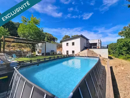 une villa contemporaine de plain-pied offrant un cadre de vie absolument exceptionnel  ave