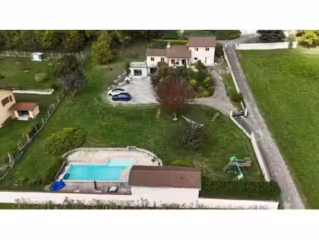 vente maison 6 pièces  155.00m²  bourgoin