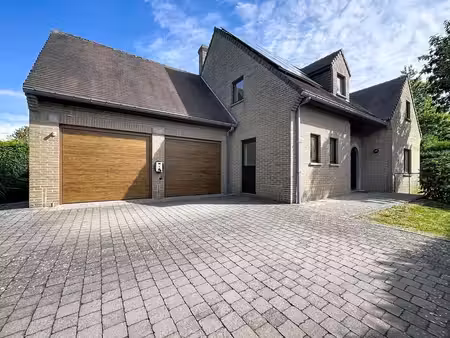 maison à louer à waterloo € 2.700 (lrf0n) - by the way immo waterloo | zimmo