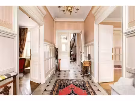 hôtel particulier à vendre