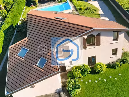 maison de 171 m² à bourgoin-jallieu