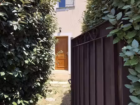 spacieuse villa avec vue sur le luberon
