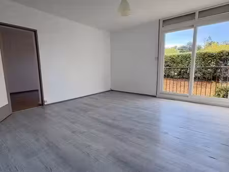 f2 de 48m² avec balcon