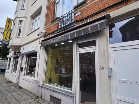 fonds de commerce à louer à rue de l'escadron 24 etterbeek (vbe61521)