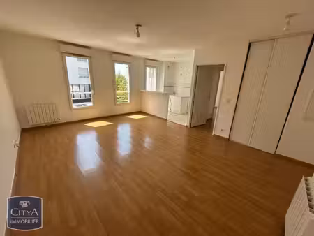 location appartement 2 pièces 47m² epernon 28230