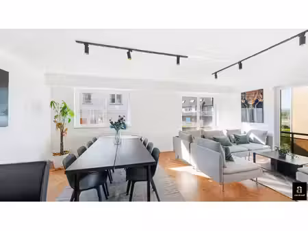 appartement te koop in knokke met 3 slaapkamers