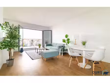un appartement 3 pièces quasi neuf à saint-denis proche hyper