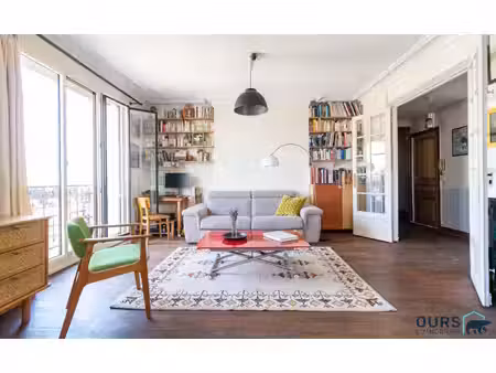 un très bel appartement 3 pièces de 79 m² proche des transpor