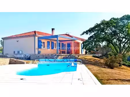 maison de plain-pied 107 m² – 3 chambres  piscine et dépendance de 60 m² – soual