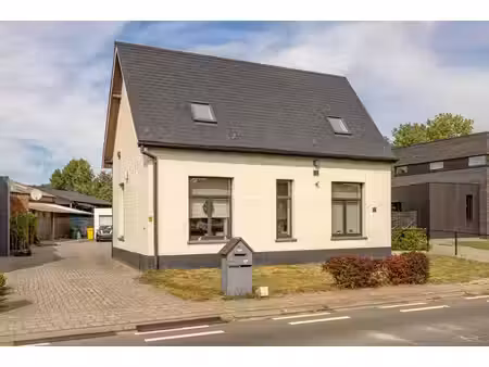 huis te koop in hoogstraten met 4 slaapkamers